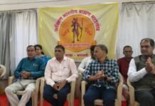 अखिल भारतीय ब्राह्मण महासंघातर्फे गुणवंत विद्यार्थ्यांचा सत्कार