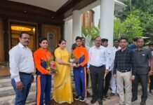 दक्षिण आशियाई कराटे स्पर्धेत यश संपादन करणाऱ्या बारामतीच्या खेळाडूंचा उपमुख्यमंत्री सुनेत्रा अजित पवार यांच्या हस्ते गौरव