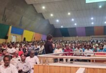 बारामतीत ‘बाप समजावून घेताना’ने श्रोते भावूक