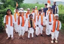 शालेय शिक्षणाबरोबर वारकरी सांप्रदायाचे शिक्षण विद्यार्थ्यांसाठी महत्त्वाचे – निलेश महाराज